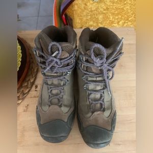 Oboz waterproof hiking boot